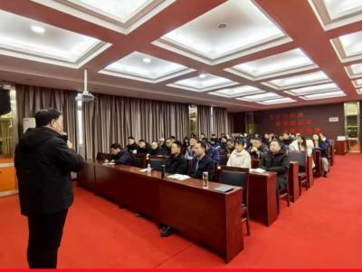 專業(yè)賦能 團(tuán)隊(duì)進(jìn)階——華豫萬(wàn)通2025“管理高手實(shí)戰(zhàn)課”培訓(xùn)圓滿結(jié)束！